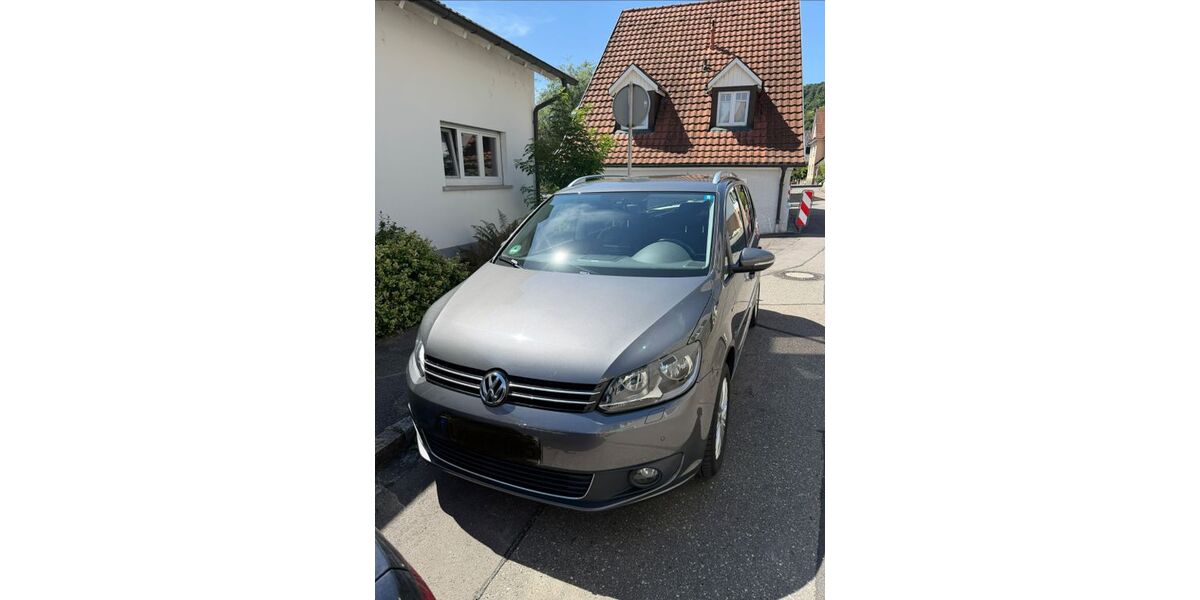 VW Touran 163.000 km 10.800 &euro; Grenzach-Whylen 79639
