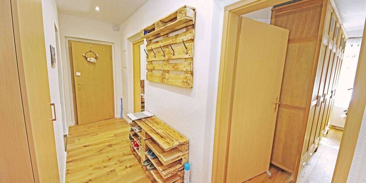 Etagenwohnung Dessau-Roßlau Roßlau - 3 Zimmer, 67 m&sup2;, 92.000&euro; | Angebot:25780809