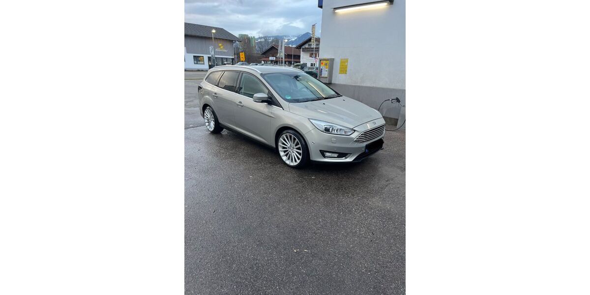 Ford Focus 158.000 km 2.900 &euro; Sonthofen 87527