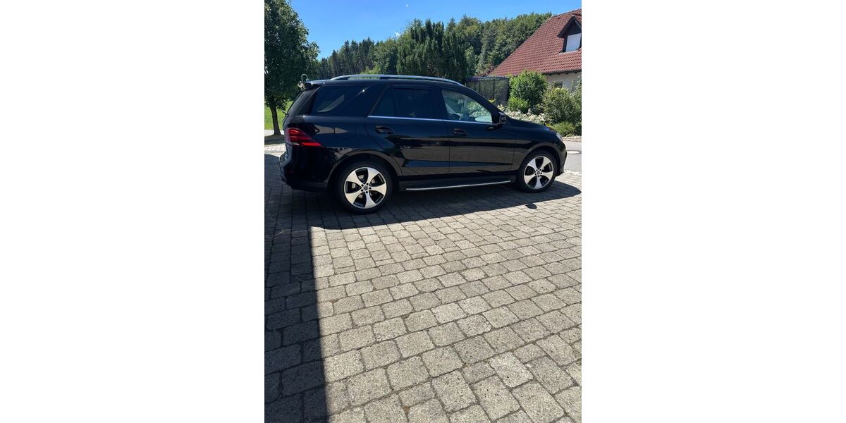 Mercedes-Benz GLE 350 111.500 km 37.400 &euro; Wolfegg 88364