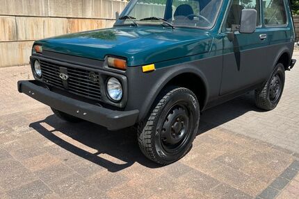 Lada Niva 82.000 km 5.490 &euro; Wahlrod 57614