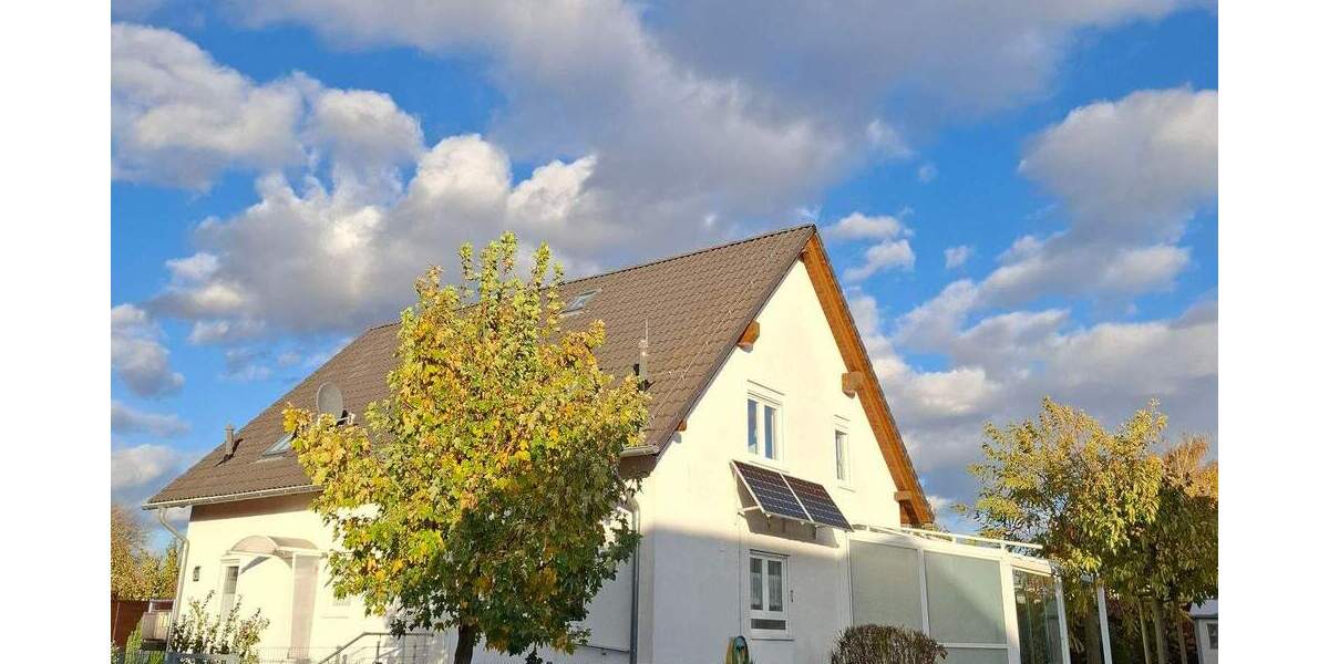 GEMÜTLICHE DOPPELHAUSHÄLFTE 4 zimmer