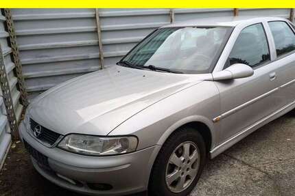 Opel Vectra 103.491 km 1.950 &euro; Lübeck 23556