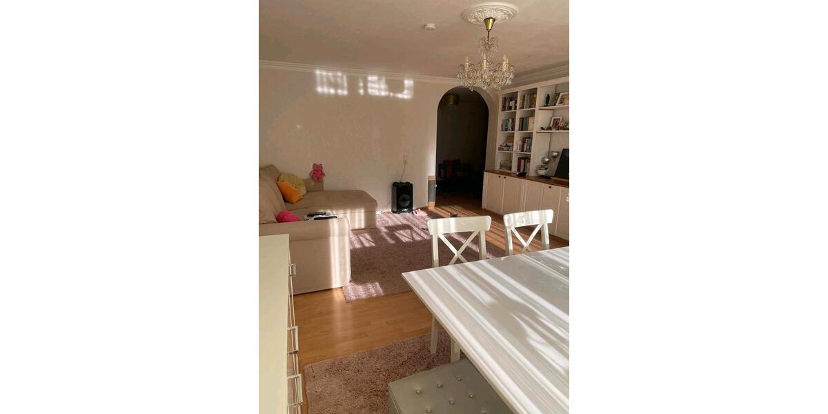 Etagenwohnung Bad Windsheim - 3 Zimmer, 100 m&sup2;, 225.000&euro; | Angebot:25899438