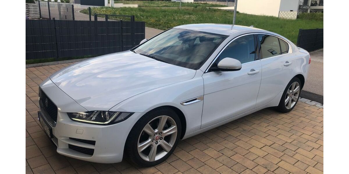 Jaguar XE 132.000 km 12.900 &euro; Hepberg 85120