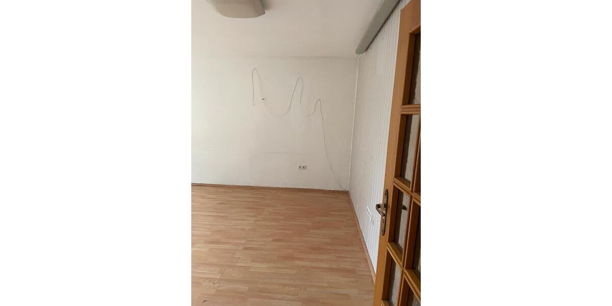 Etagenwohnung Büren - 5 Zimmer, 145 m&sup2;, 1.450&euro; | Angebot:26615563