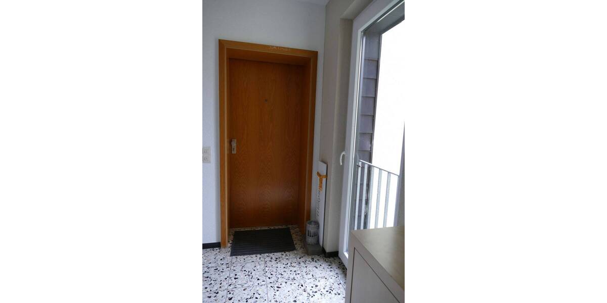 Etagenwohnung Neuenrade - 4 Zimmer, 111 m&sup2;, 165.600&euro; | Angebot:26556785