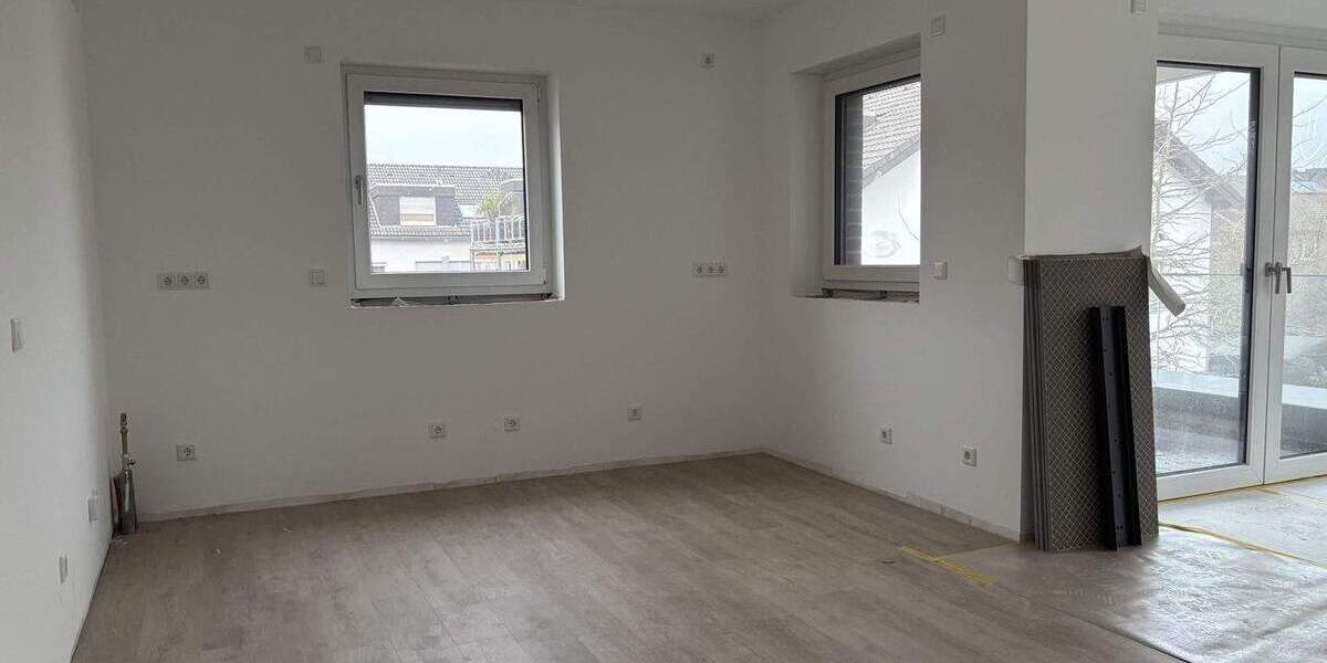 Etagenwohnung Krefeld Inrath/Kliedbruch - 3 Zimmer, 87 m&sup2;, 1.290&euro; | Angebot:24860533