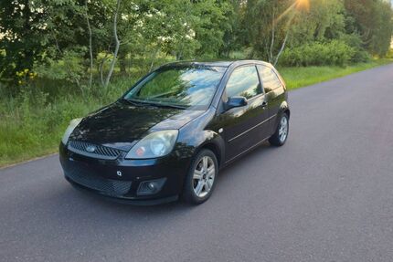 Ford Fiesta 249.960 km 650 &euro; Falkensee 14612