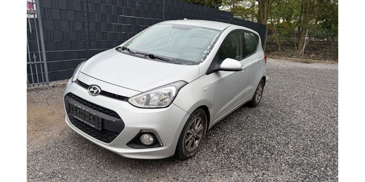 Hyundai i10 158.000 km 2.590 &euro; Schwelm 58332