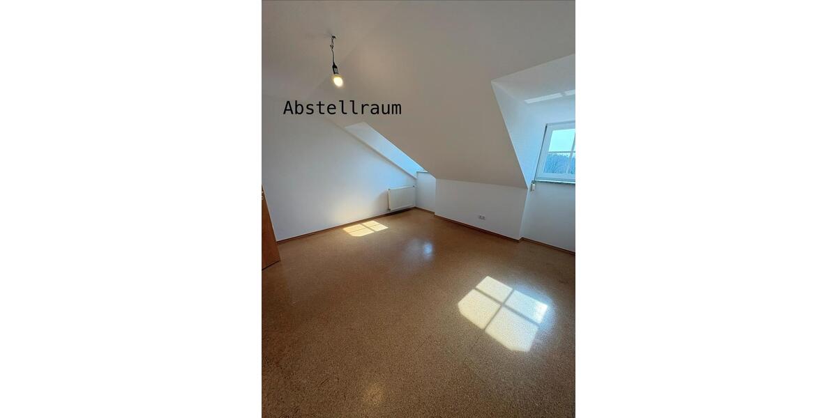 Dachgeschoßwohnung Hauzenberg - 4 Zimmer, 85 m&sup2;, 650&euro; | Angebot:25456498