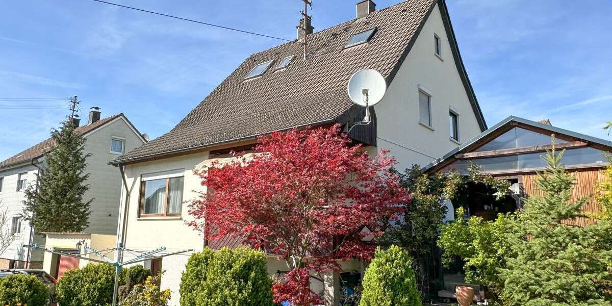 Einfamilienhaus Aalen Attenhofen - 8 Zimmer, 158 m&sup2;, 415.000&euro; | Angebot:26310569