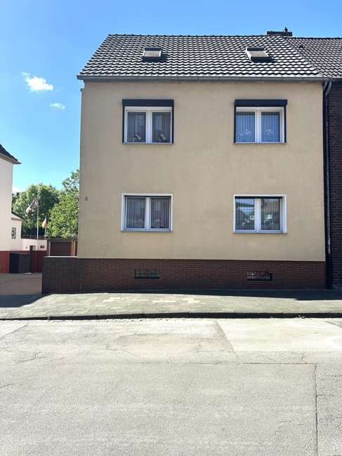 Haus zum Kaufen in Duisburg 399.000 € 123 m²