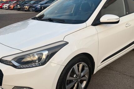 Hyundai i20 91.000 km 10.990 &euro; Aalen 73431