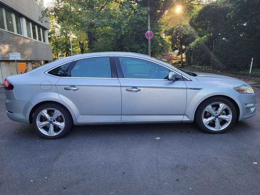 Ford Mondeo 273.000 km 5.300 € Bonn 53175