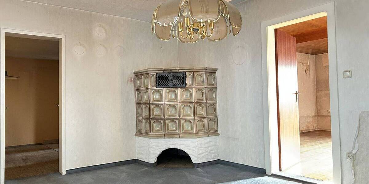 Mehrfamilienhaus, Wohnhaus Erlangen / Frauenaurach Frauenaurach - 8 Zimmer, 236 m&sup2;, 359.000&euro; | Angebot:24051824