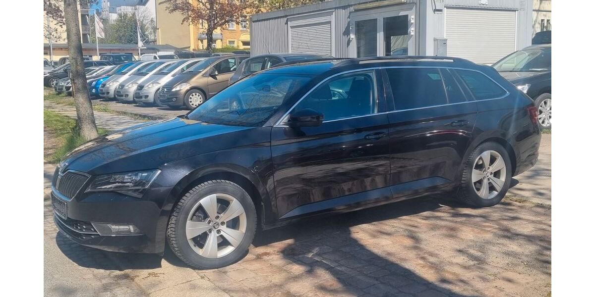 Skoda Superb 161.400 km 12.990 &euro; Chemnitz 09120