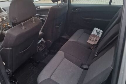 Opel Zafira 201.000 km 1.850 &euro; Alzey 55232