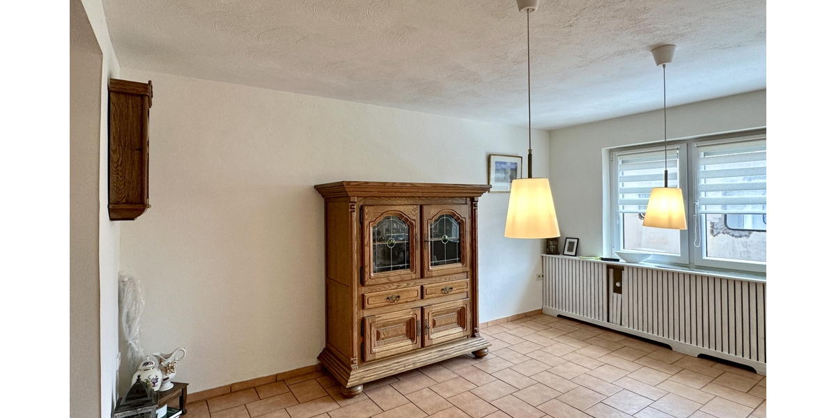 JÄSCHKE - Ihr Platz für Neues – Doppelhaus + Bungalow und großem Grundstück in Traumlage von Breinig - Zweifamilienhaus Stolberg (Rheinland) / Breinig Breinig | Angebot:22209491
