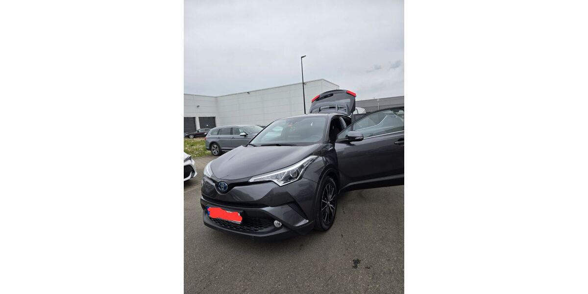 Toyota C-HR 85.000 km 18.000 &euro; Hilzingen-Binningen 78247