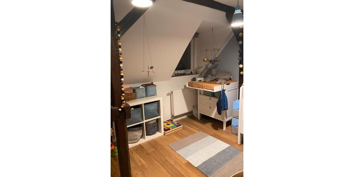 Maisonettenwohnung Mönchengladbach Süd - 4 Zimmer, 148 m&sup2;, 1.400&euro; | Angebot:25047245