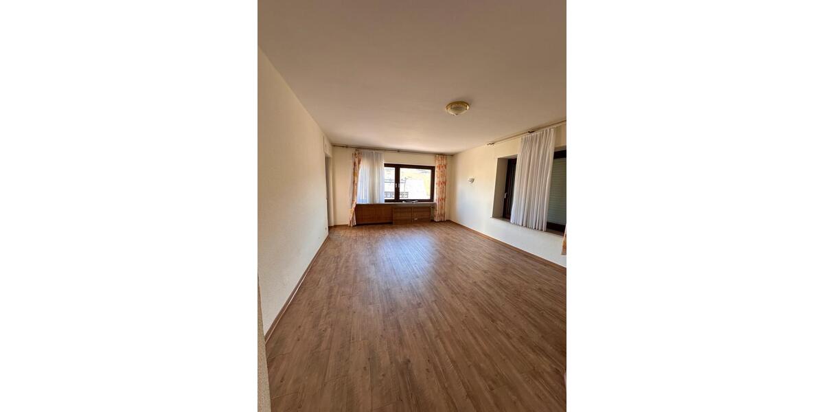 Mehrfamilienhaus, Wohnhaus Bernkastel-Kues Kues - 9 Zimmer, 285 m&sup2;, 2.300&euro; | Angebot:26238173