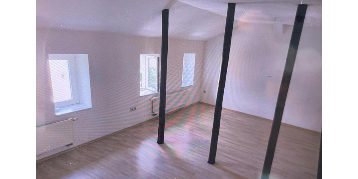 Schönes großes Haus, in gutem Zustand, Monteurs- oder WG-Wohnung 7 zimmer