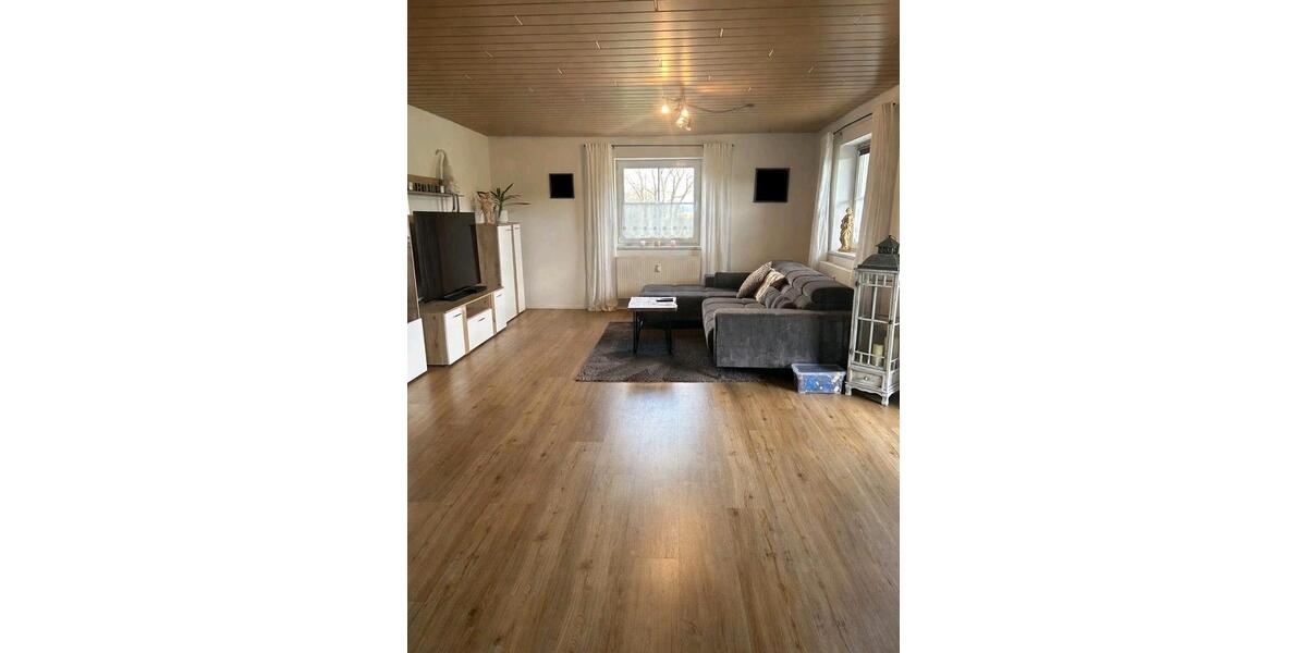 Etagenwohnung Altusried - 4 Zimmer, 149 m&sup2;, 1.350&euro; | Angebot:26384502