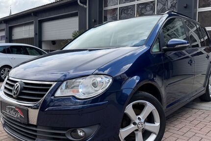 VW Touran 220.000 km 2.999 &euro; Floß 92685