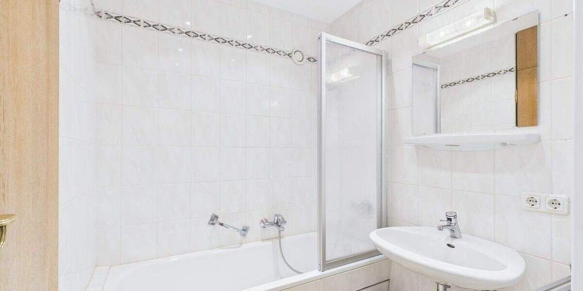 Etagenwohnung Bad Wiessee - 3 Zimmer, 75 m&sup2;, 1.200&euro; | Angebot:25537674