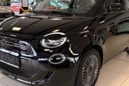 Fiat 500e 10.500 km 20.990 &euro; Lörrach 79541