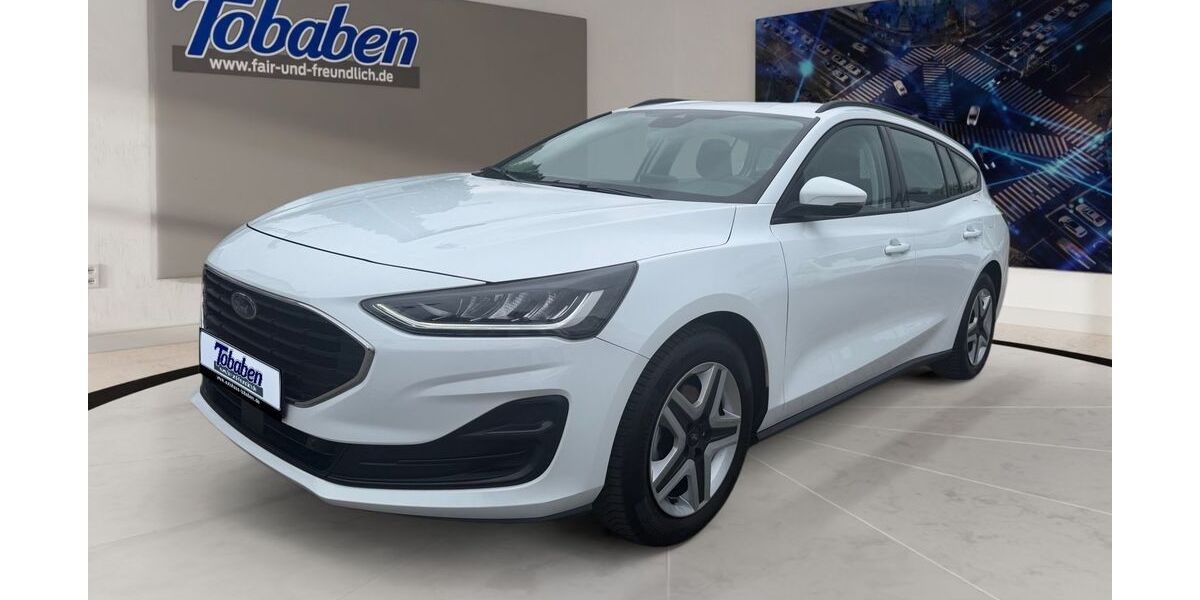 Ford Focus 66.326 km 17.450 &euro; Stade 21680