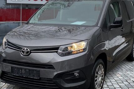 Toyota Proace City 60.665 km 17.290 &euro; München 80687