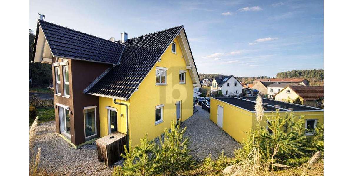 Einfamilienhaus Plech - 7 Zimmer, 192 m&sup2;, 2.100&euro; | Angebot:25549339