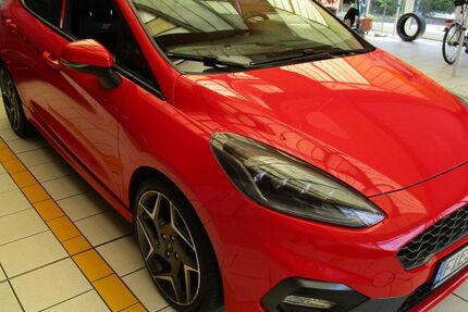 Ford Fiesta 62.000 km 15.990 &euro; Dessau-Roßlau 06847