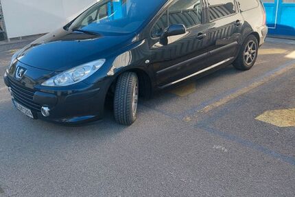 Peugeot 307 230.000 km 1.350 &euro; München 80999