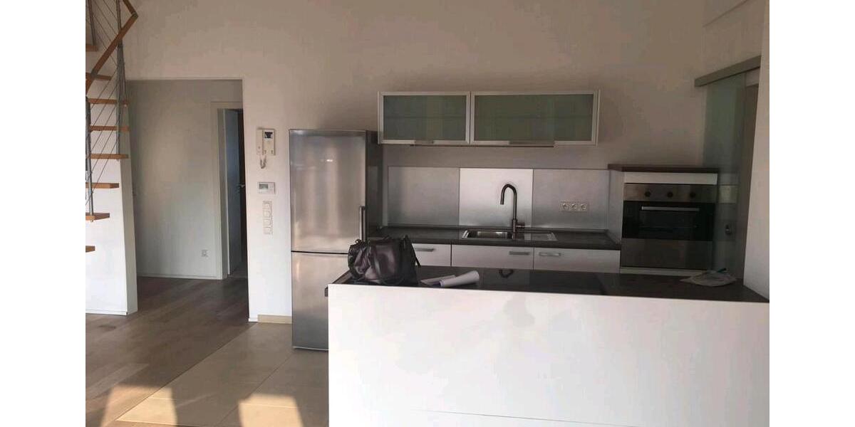 Dachgeschoßwohnung Köln Kalk - 3.5 Zimmer, 104 m&sup2;, 700.000&euro; | Angebot:26730630