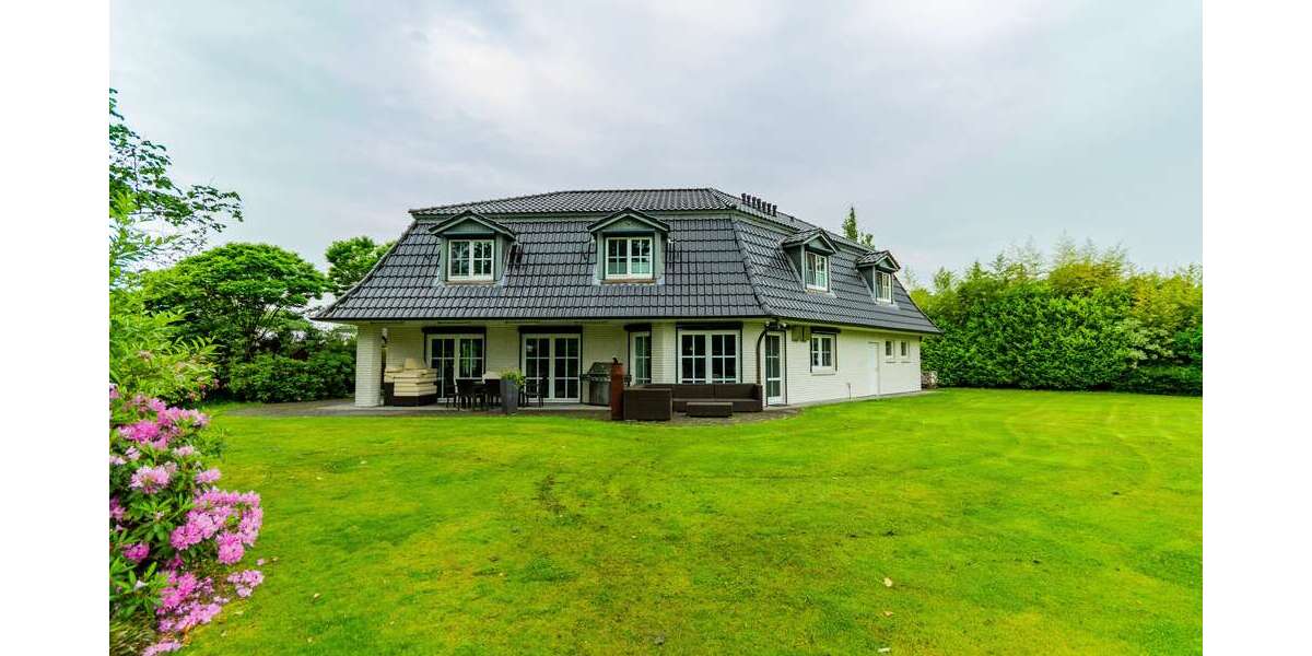 Haus zum Mieten in Pinneberg 4.500 € 232 m² 5 zimmer