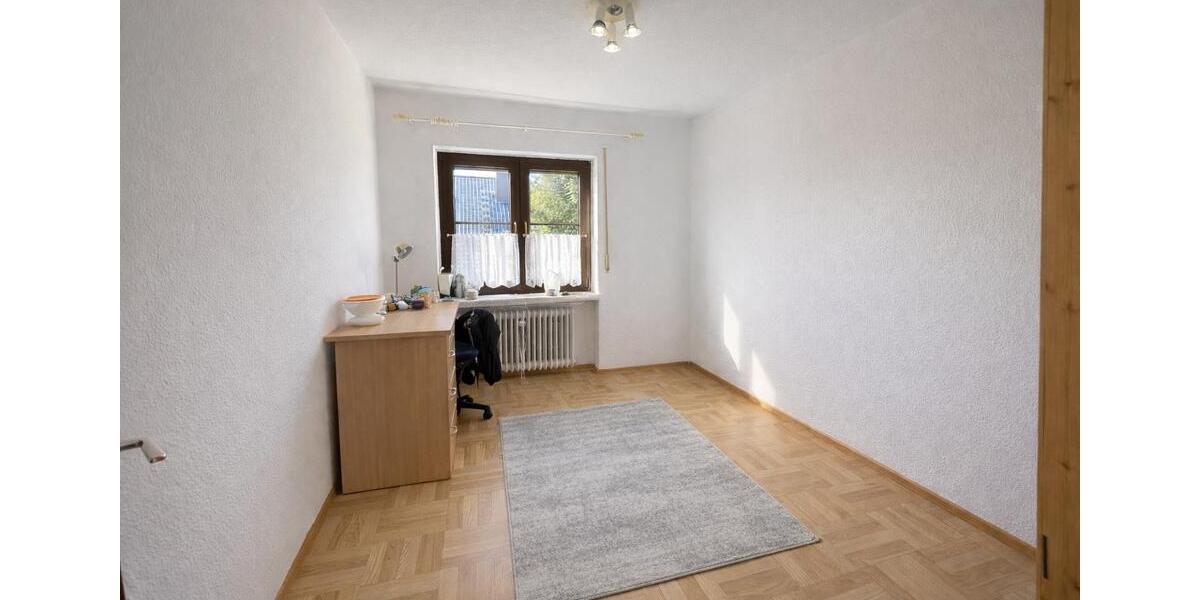 Etagenwohnung Flieden - 4 Zimmer, 145 m&sup2;, 1.200&euro; | Angebot:26024529