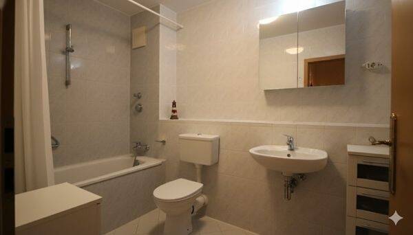 Etagenwohnung Aschersleben - 3 Zimmer, 90 m&sup2;, 74.000&euro; | Angebot:25672255