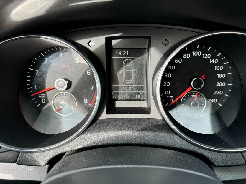 VW Golf 145.450 km 3.700 € Berlin 10178