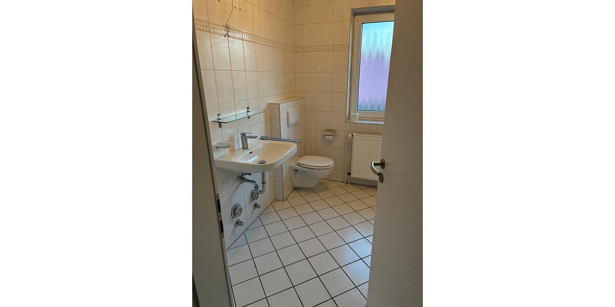 Etagenwohnung Westerstede - 3 Zimmer, 75 m&sup2;, 600&euro; | Angebot:26035199