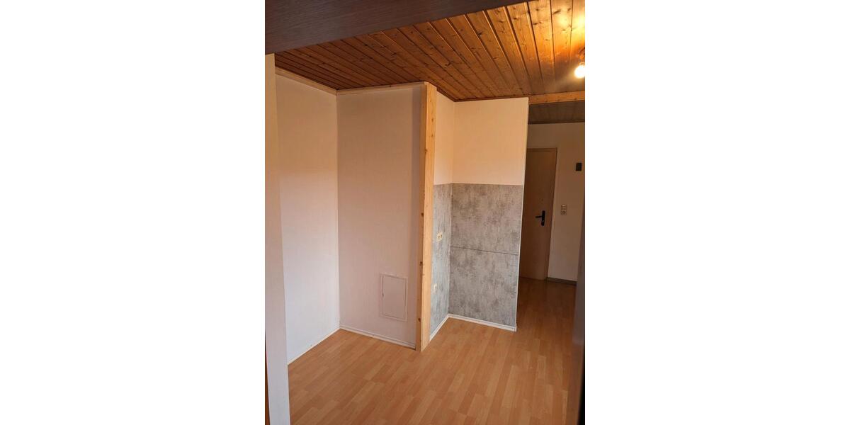 Etagenwohnung Dassel - 3 Zimmer, 85 m&sup2;, 450&euro; | Angebot:26412518