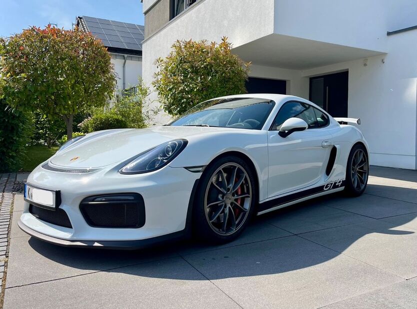 Porsche Cayman 10.800 km 95.900 € Köln 50859