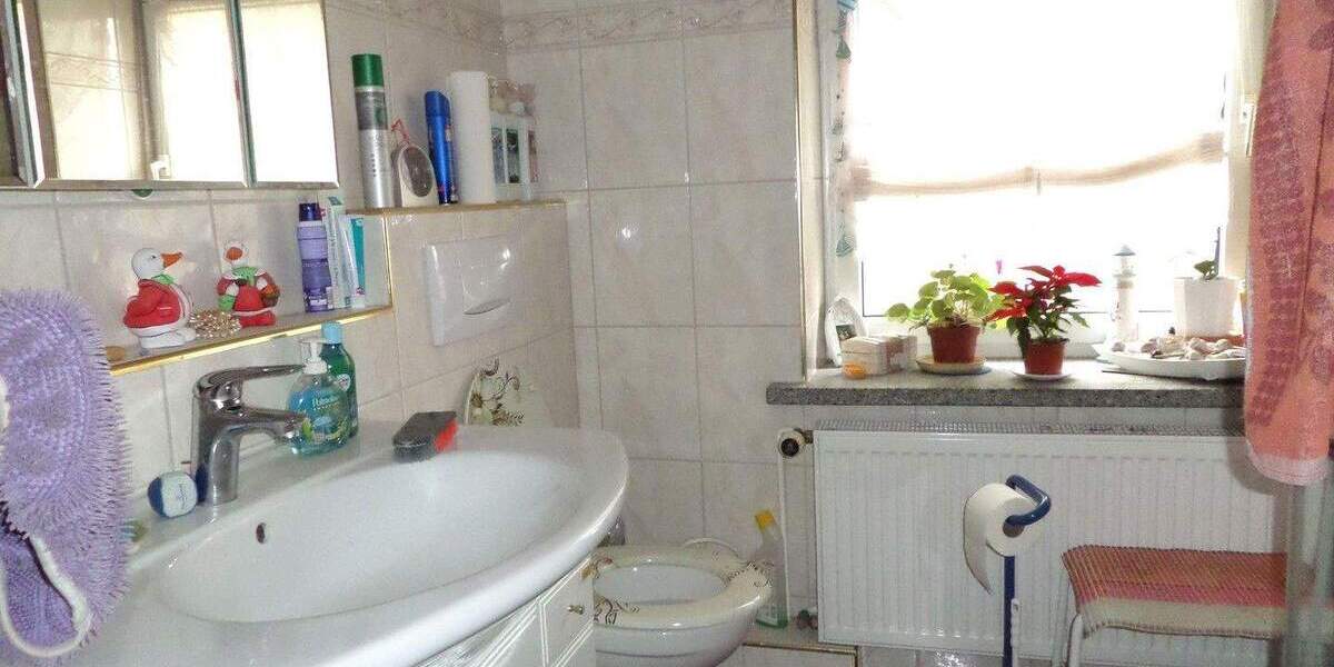 Einfamilienhaus Bernsdorf OT Grabe Großgrabe - 7 Zimmer, 219 m&sup2;, 249.900&euro; | Angebot:25823329