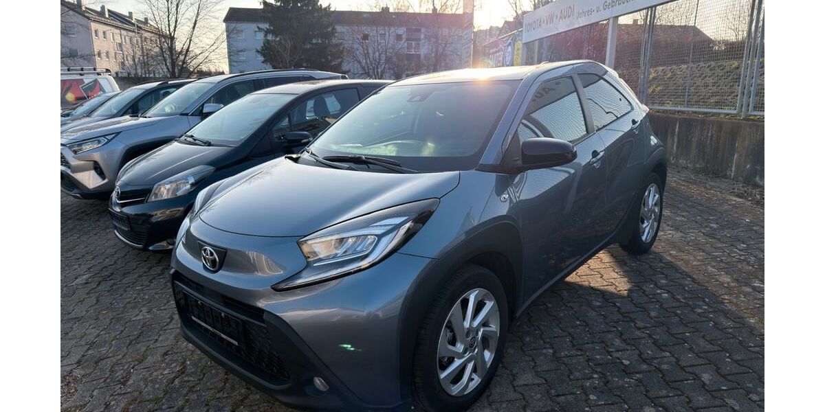 Toyota Aygo (X) 5.206 km 15.990 &euro; Ehingen 89584
