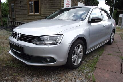 VW Jetta 148.000 km 6.500 &euro; Vogelsdorf 15370
