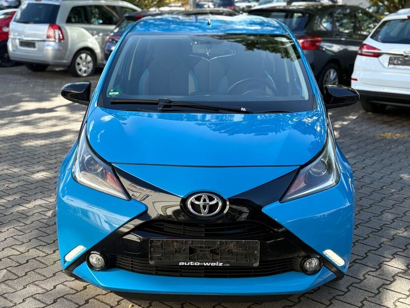 Toyota Aygo (X) 214.000 km 5.250 € Speyer 67346