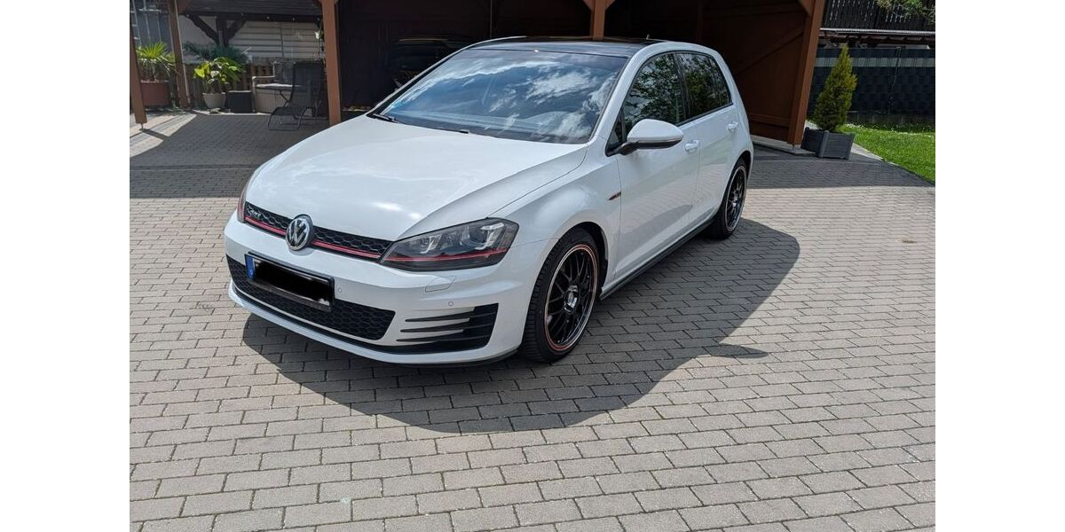 VW Golf 87.800 km 14.200 &euro; Höchst 64739