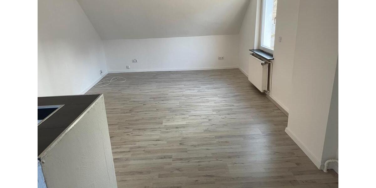 Dachgeschoßwohnung Arnsberg Rusch - 4 Zimmer, 80 m&sup2;, 750&euro; | Angebot:25045356